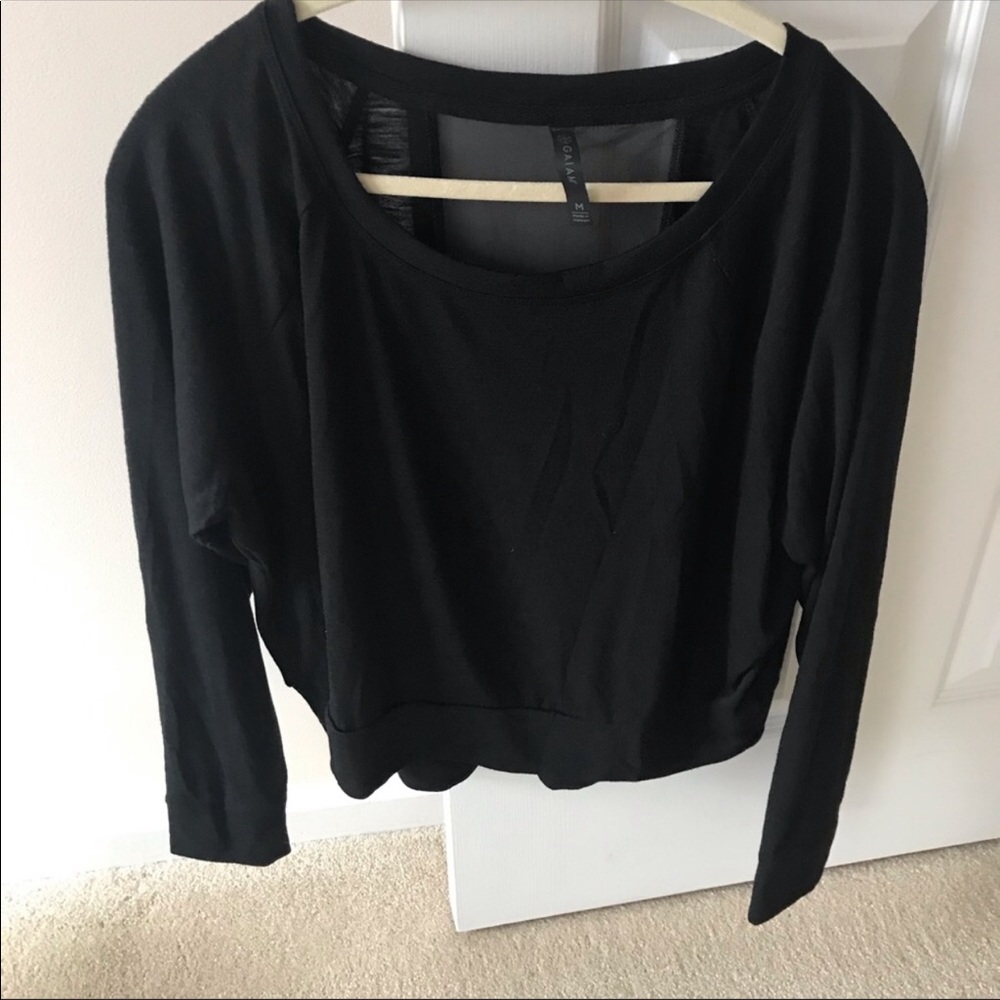GAIAM Black Long Sleeve with Mesh Detailed Back